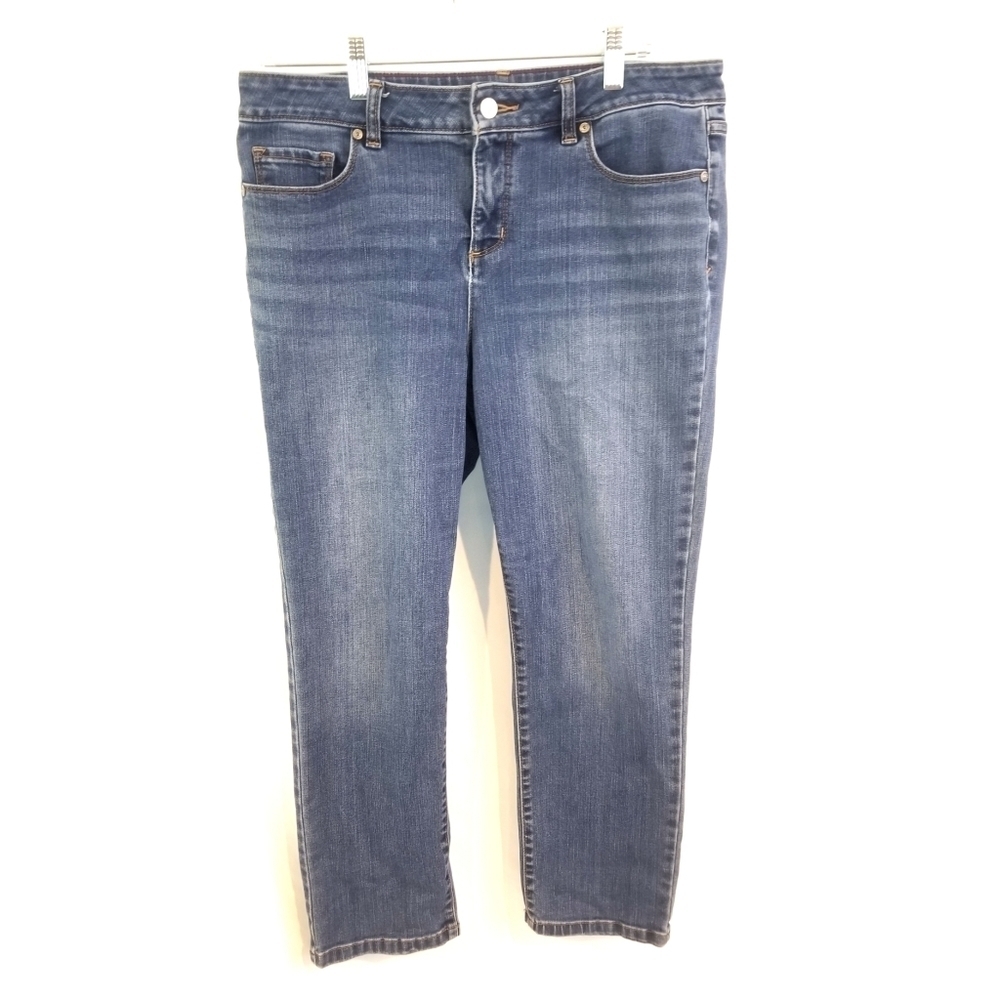 3/$25 Liz Claiborne Size 8 Crop Jeans